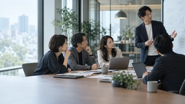 会議室での議論